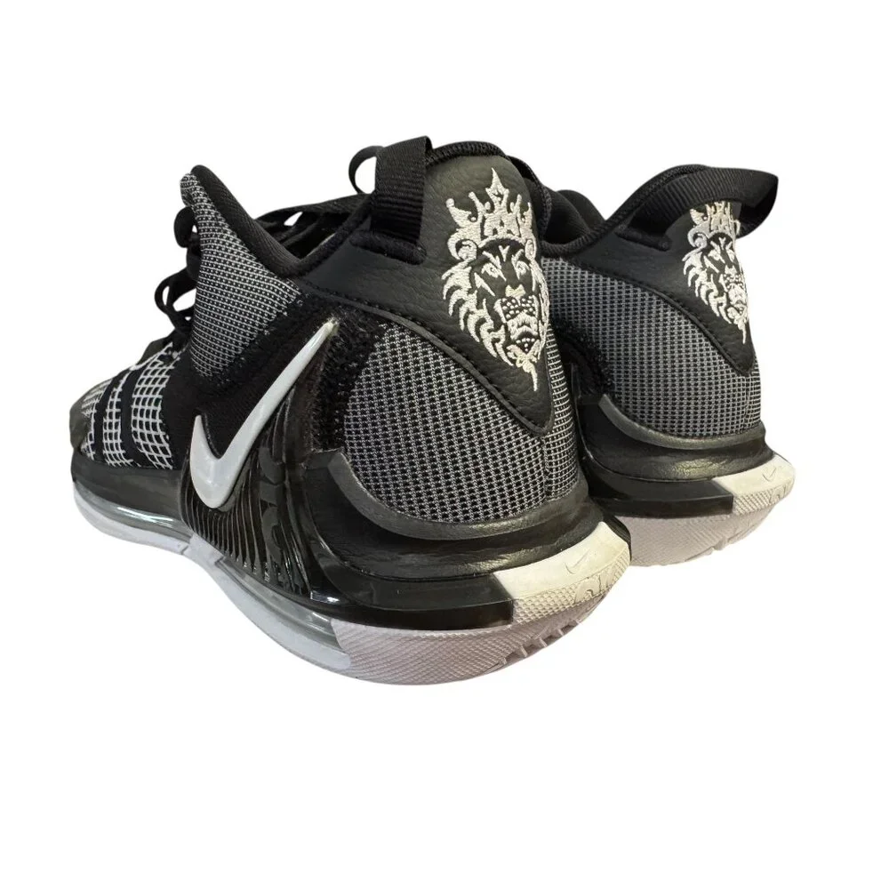 Nike designed peak
